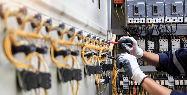 Professional Electrician technician working in Atlanta, GA